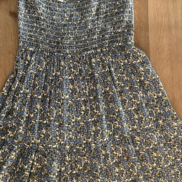 Women’s Dress NWT - Picture 4 of 4